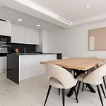 Azata Delmare 2463 아파트 *
