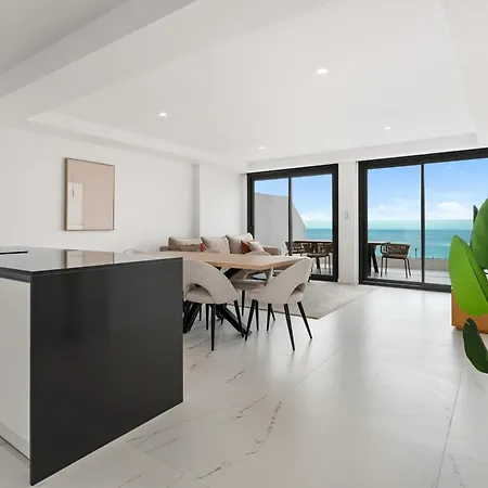 Azata Delmare 2463 *