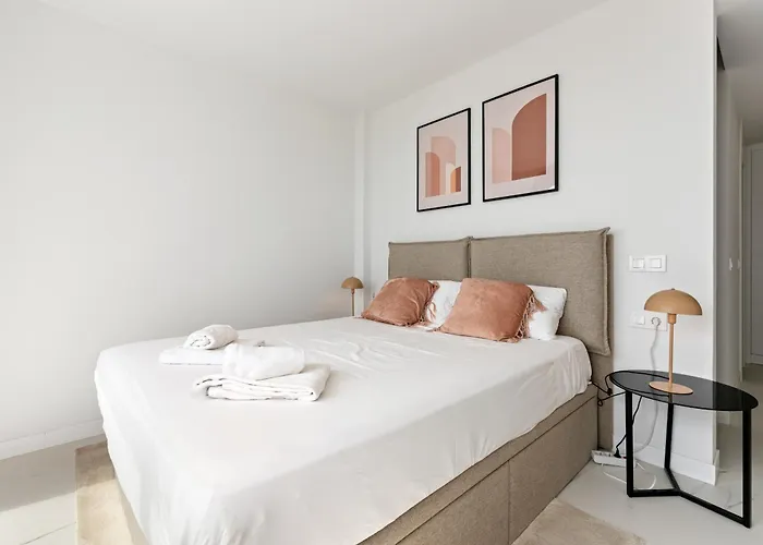 Azata Delmare 2463 * Estepona