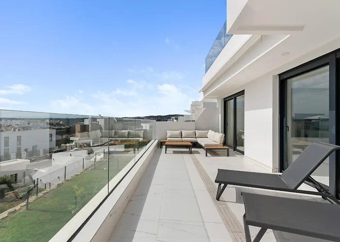 Azata Delmare 2463 *